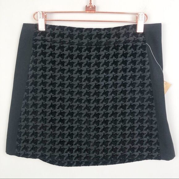 RACHEL ROY | Foxy Lady Skirt Black Houndstooth 4 - Picture 2 of 8